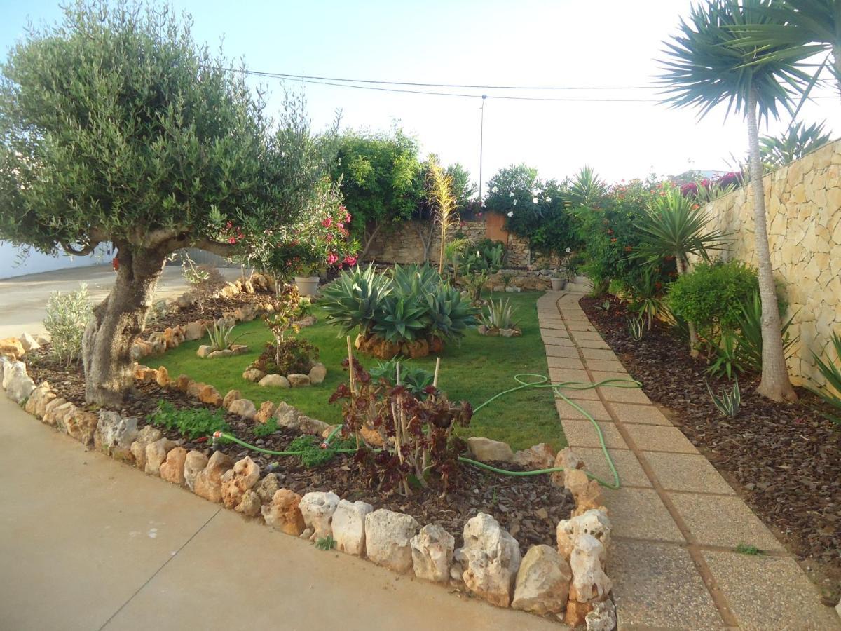 Vivenda L'Olivier Bed & Breakfast Quarteira Bagian luar foto