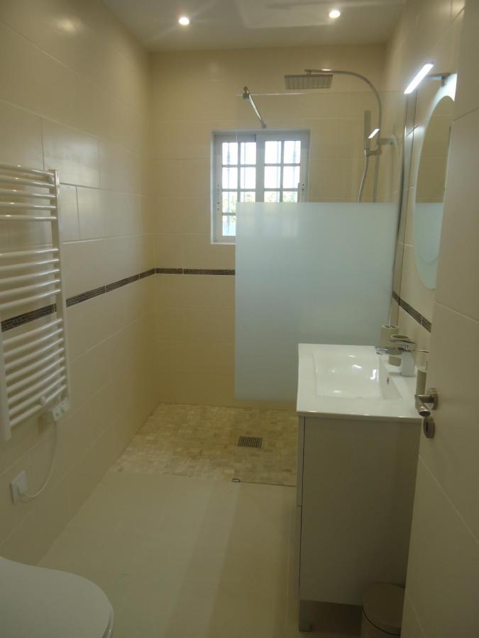 Vivenda L'Olivier Bed & Breakfast Quarteira Bagian luar foto